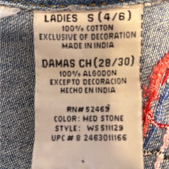Butterfly and Stars Embroidered Denim Jacket light wash button front Size Small - Picture 8 of 11